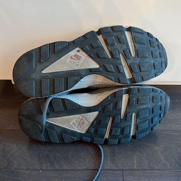 Nike Air Huarache - Picture 4 of 4